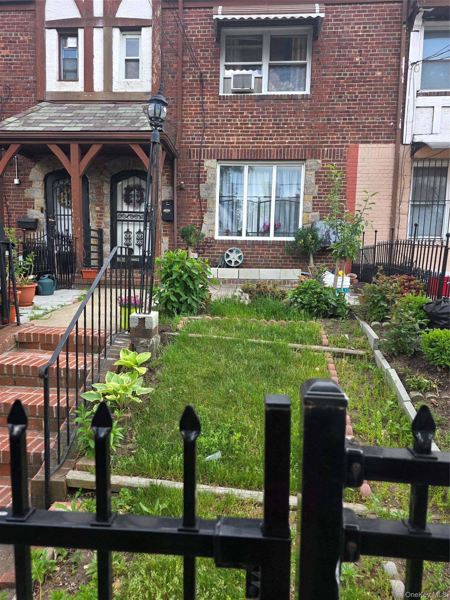 2109 West Baltimore Street — photo