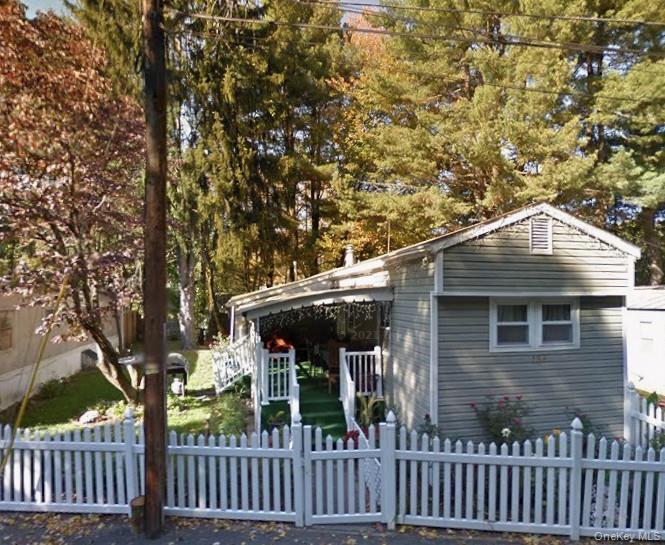 136 Quaker Rd Trailer Park — photo