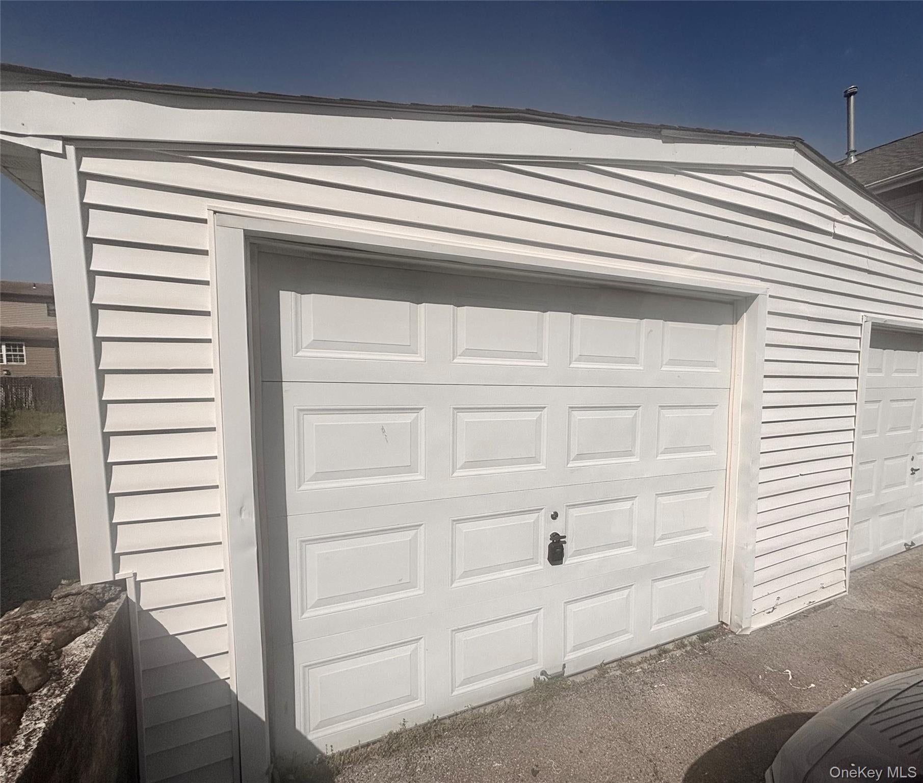 28 Davis Street Garage — photo