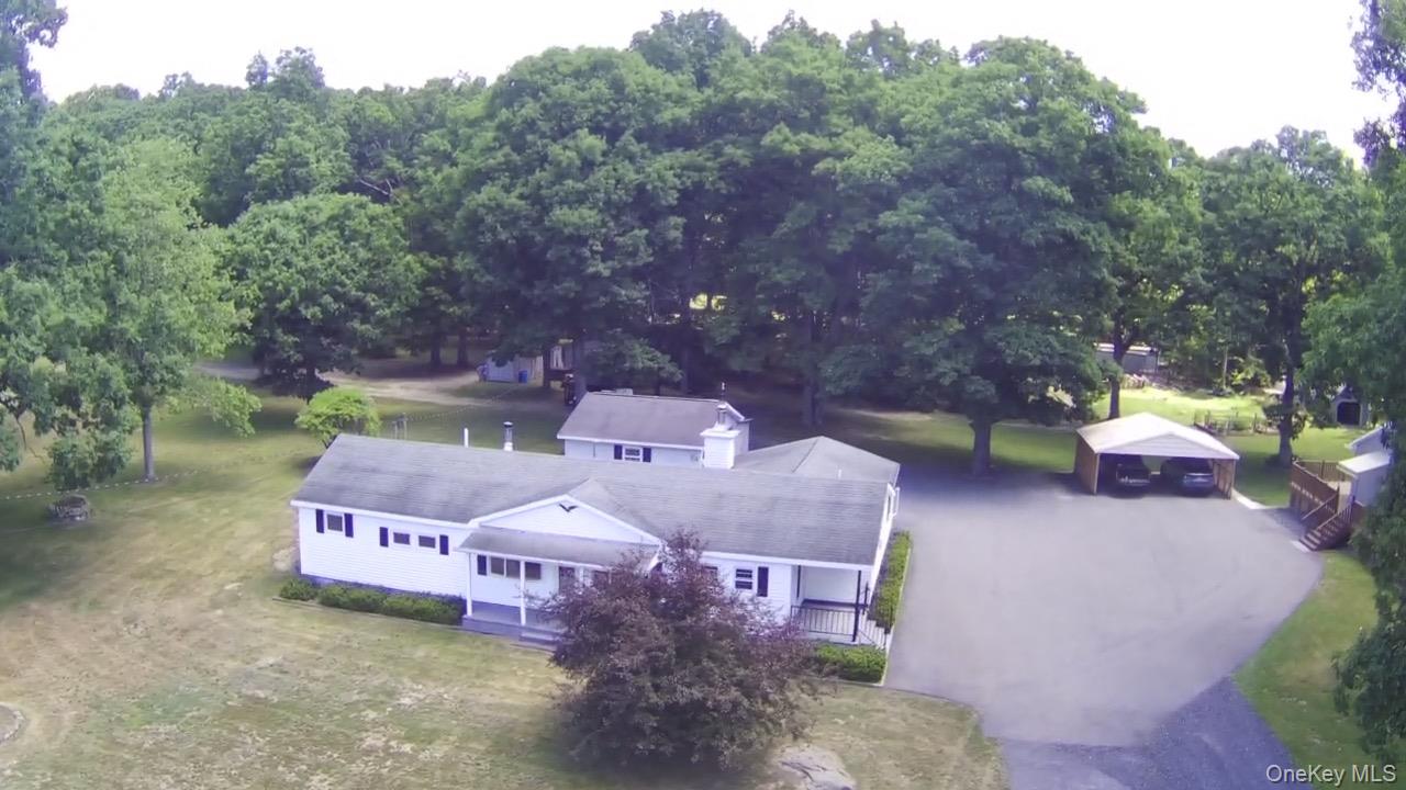 100 Decker Road 2 — photo