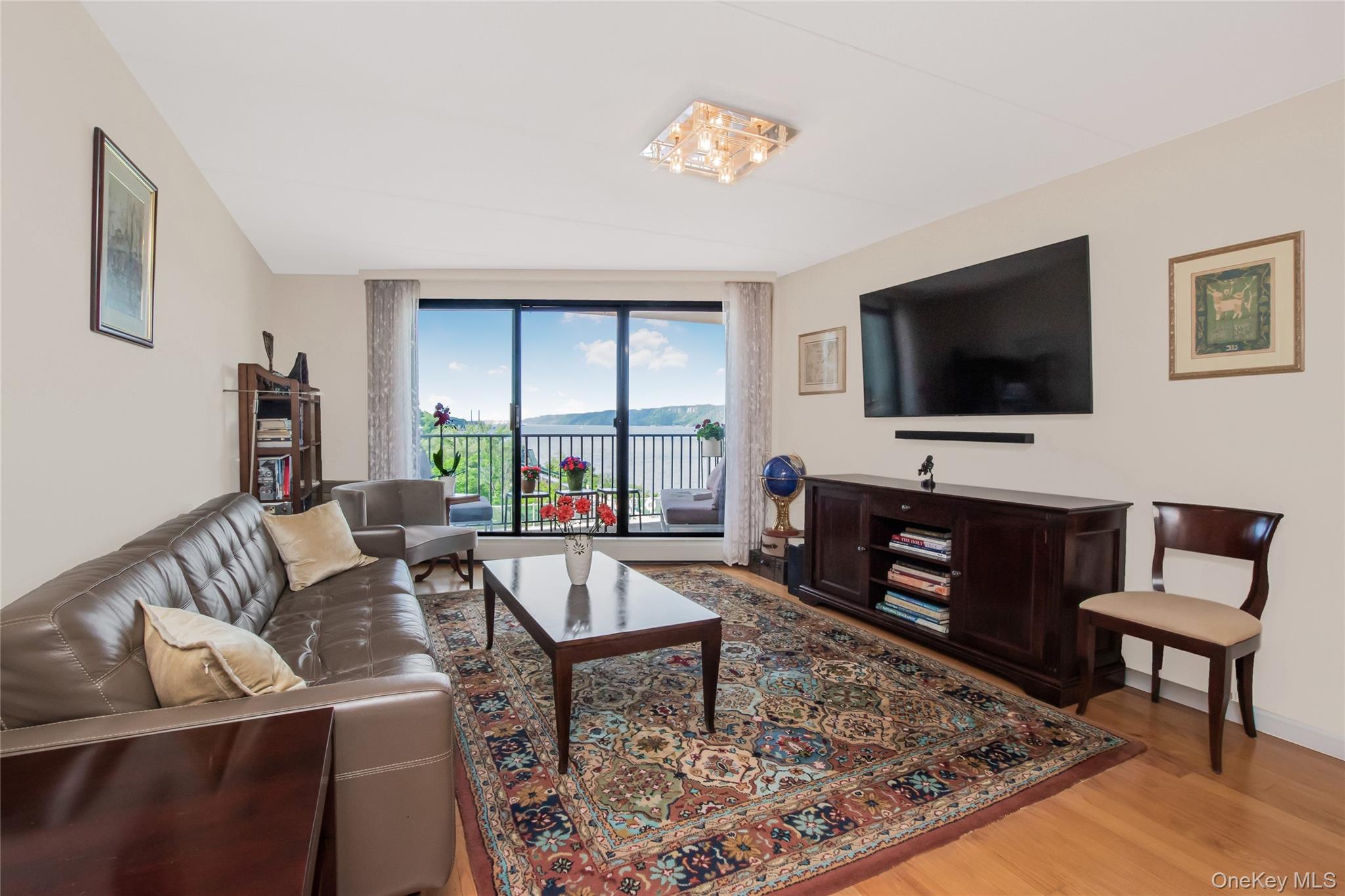1155 Warburton Avenue 3Pr — photo