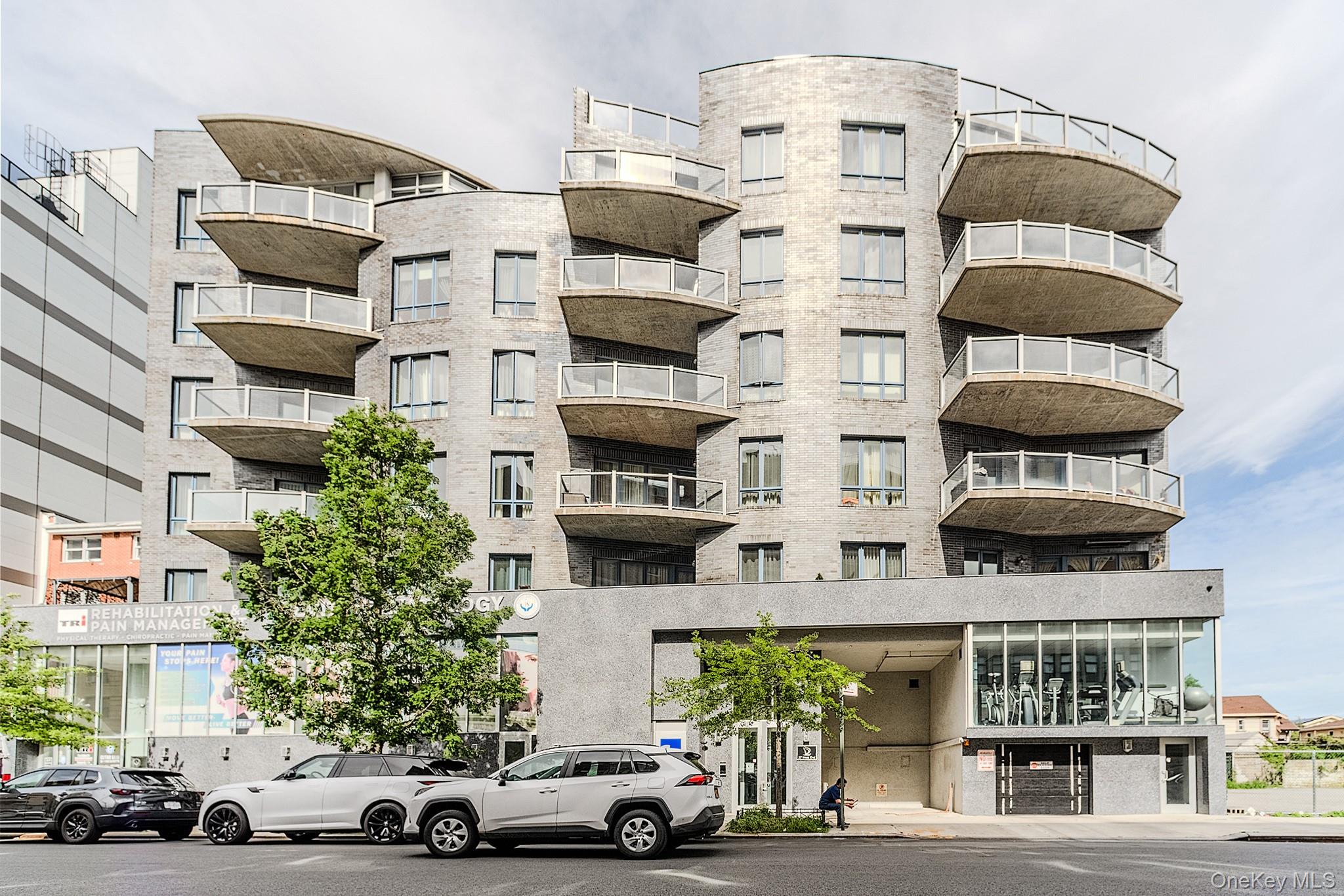 37 W End Avenue 2B — photo