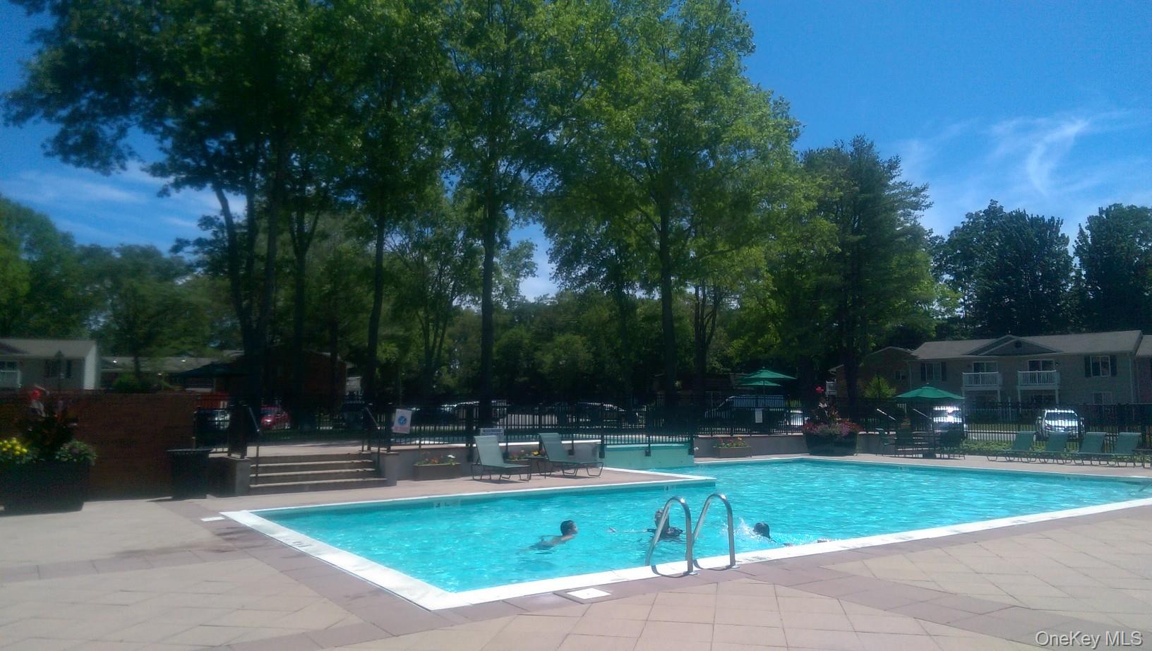 45 Country Club Drive 21L — photo