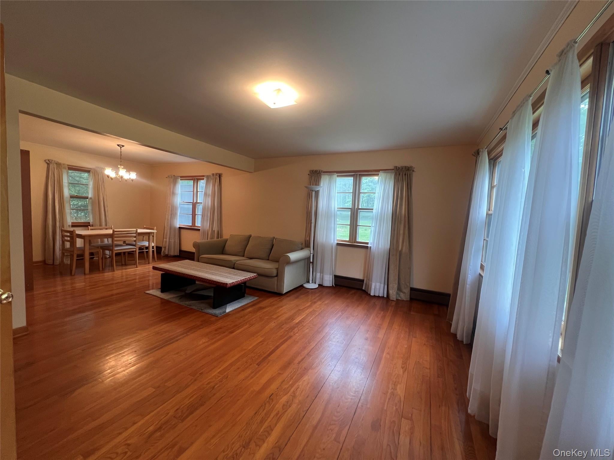 4 Beach Road Ground Floor Unit — photo