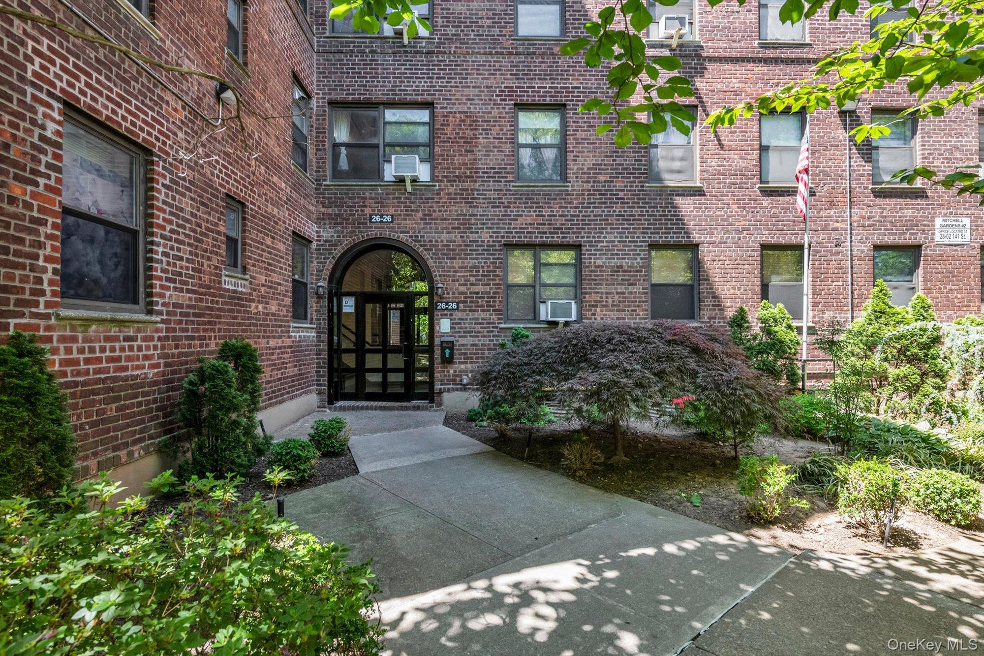 26-26 141st 141st 6-a — photo