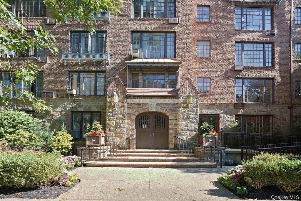 20 Continental Avenue 1-G — photo