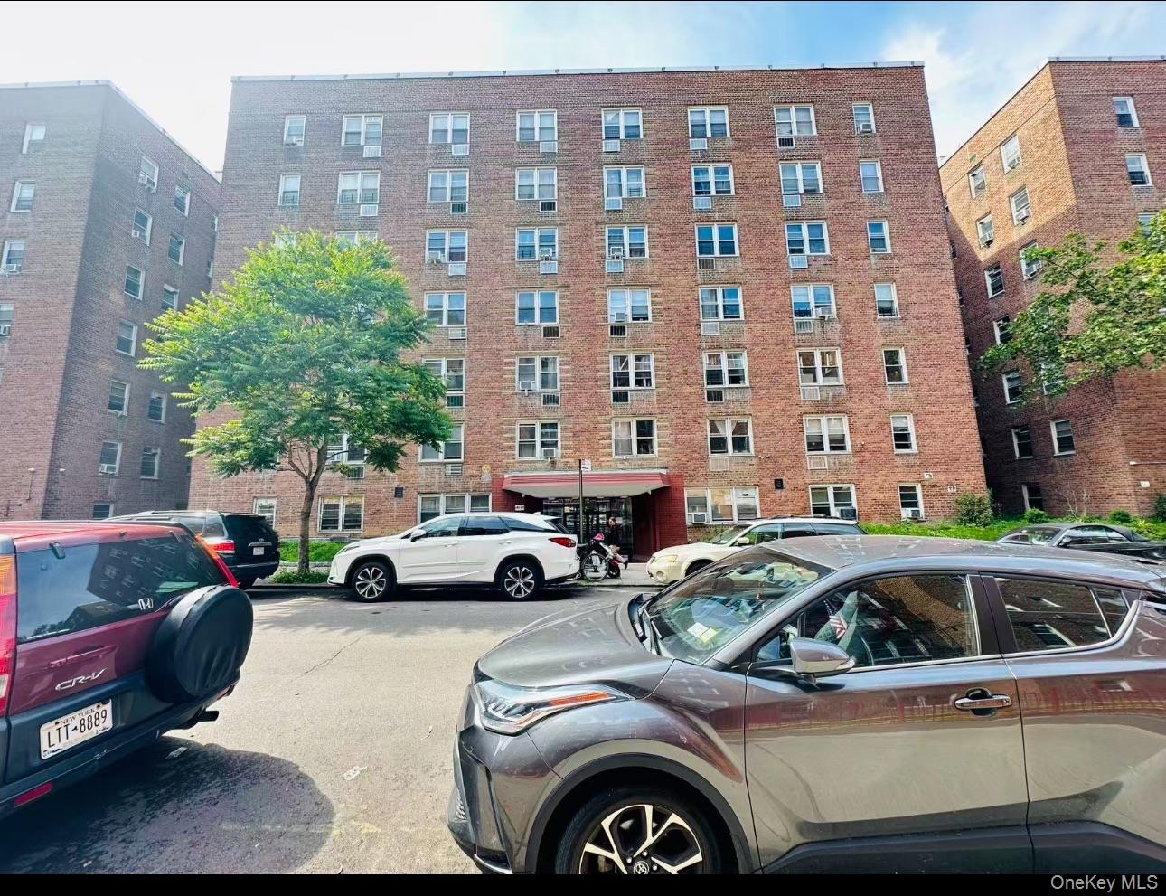 140-65 Beech Avenue 4H — photo