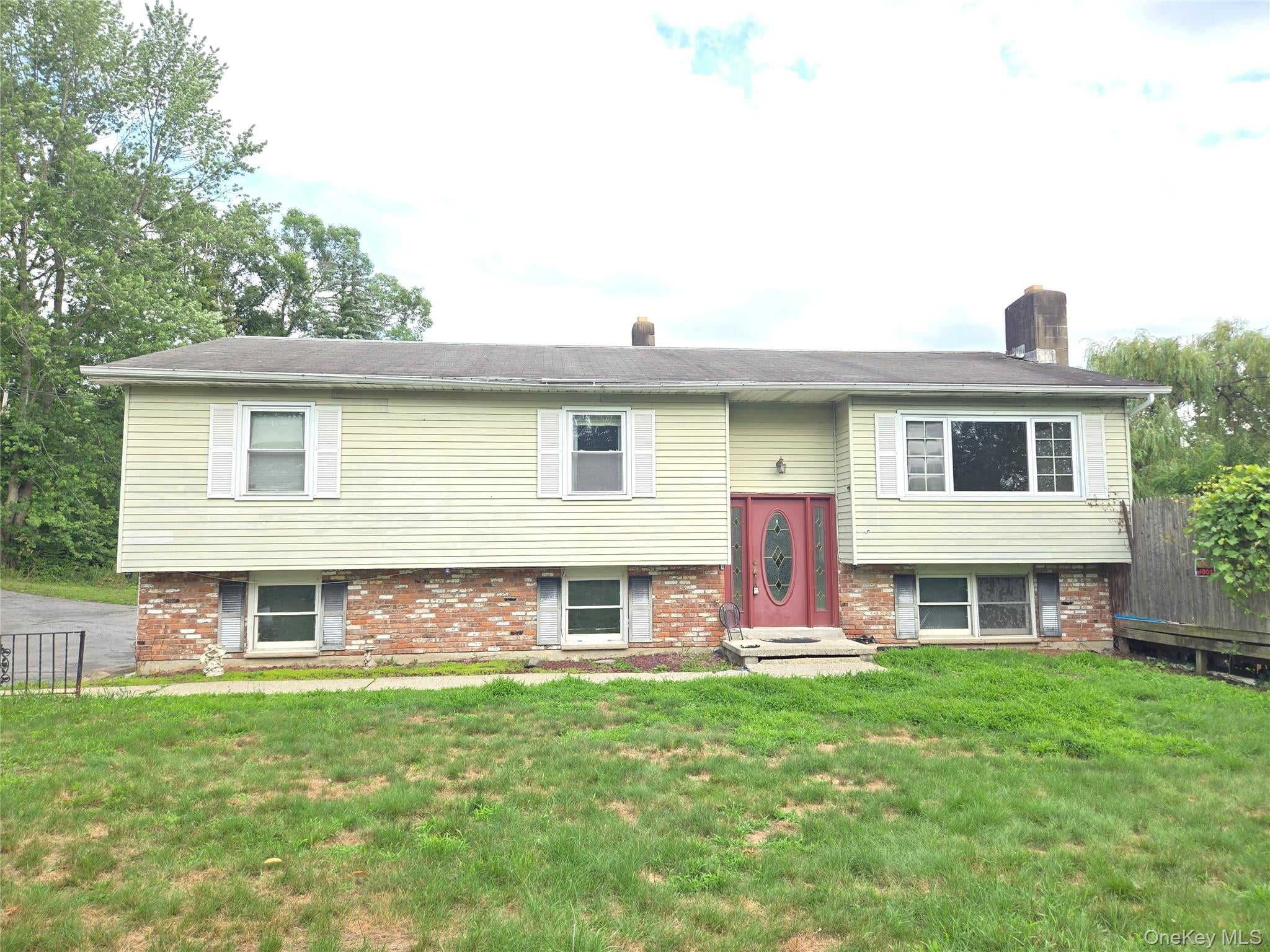 1425 State Route 32 — photo