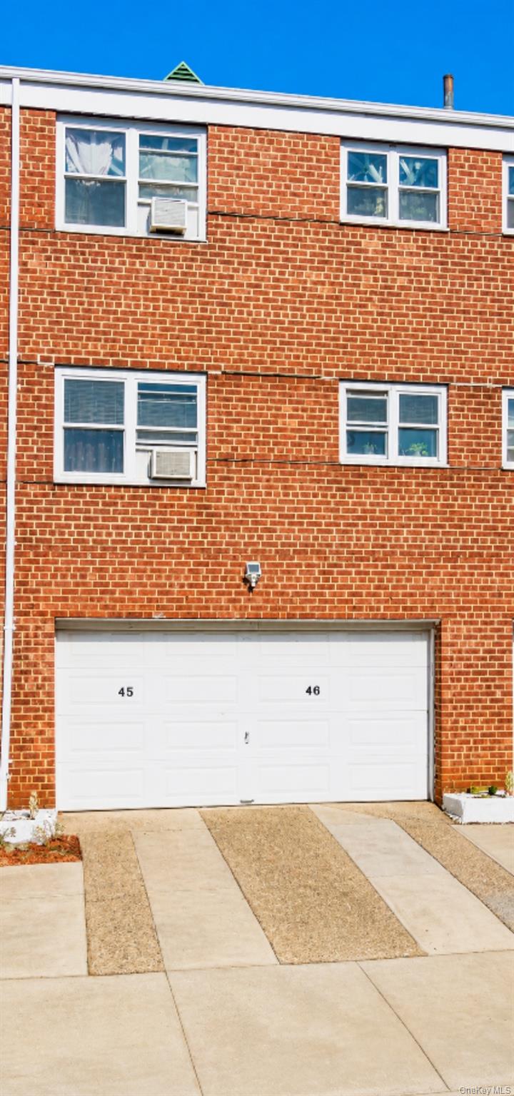 214-07B Hillside Ave Unit B — photo