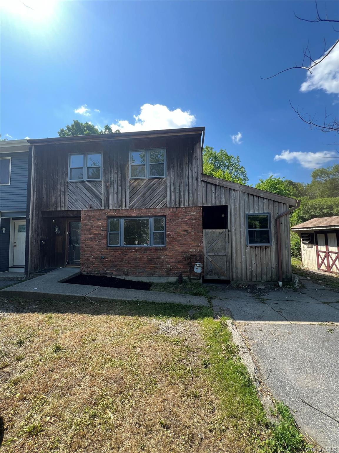 2 S Aspen Road — photo