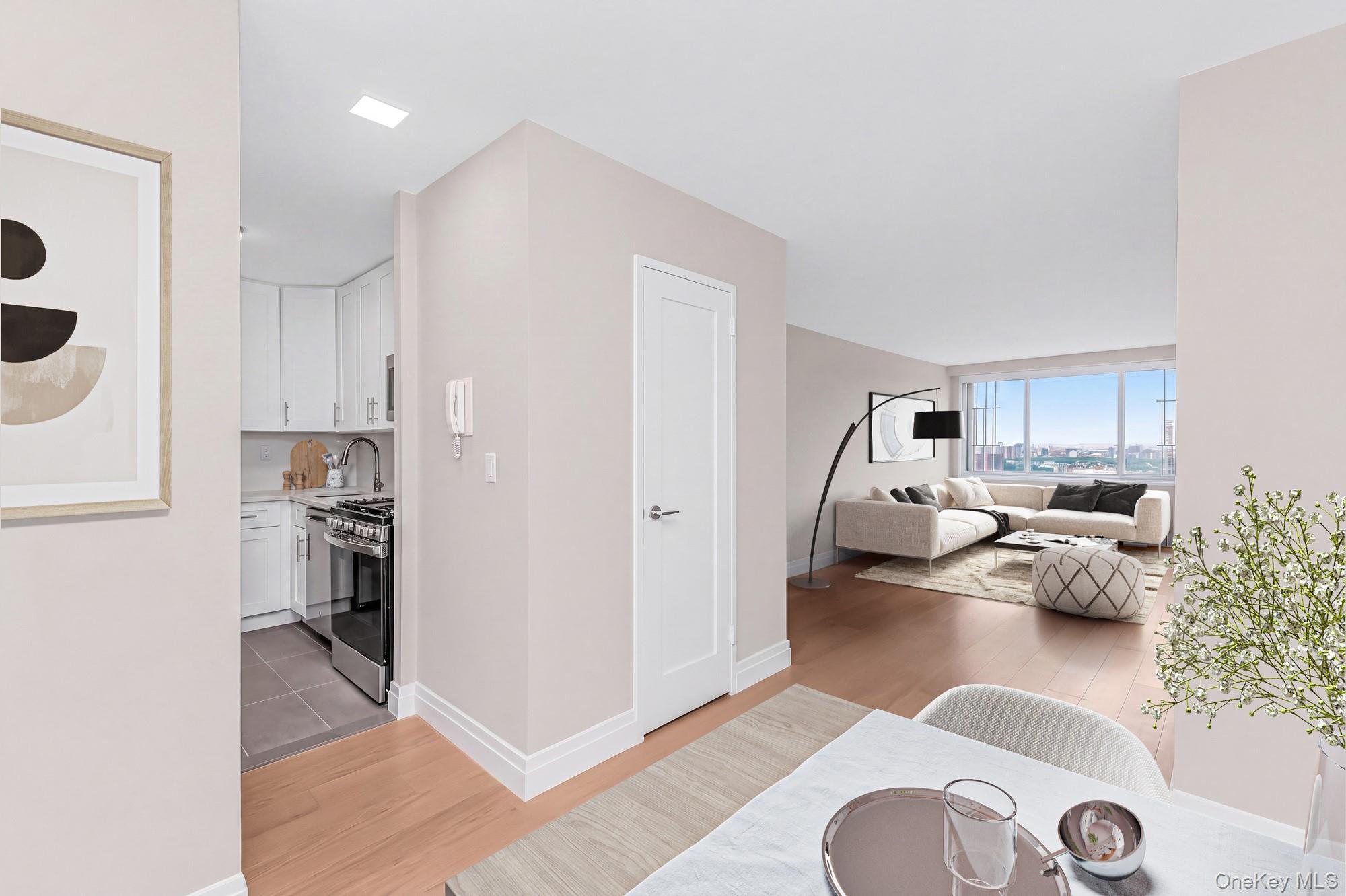 3333 Henry Hudson Parkway 18C — photo