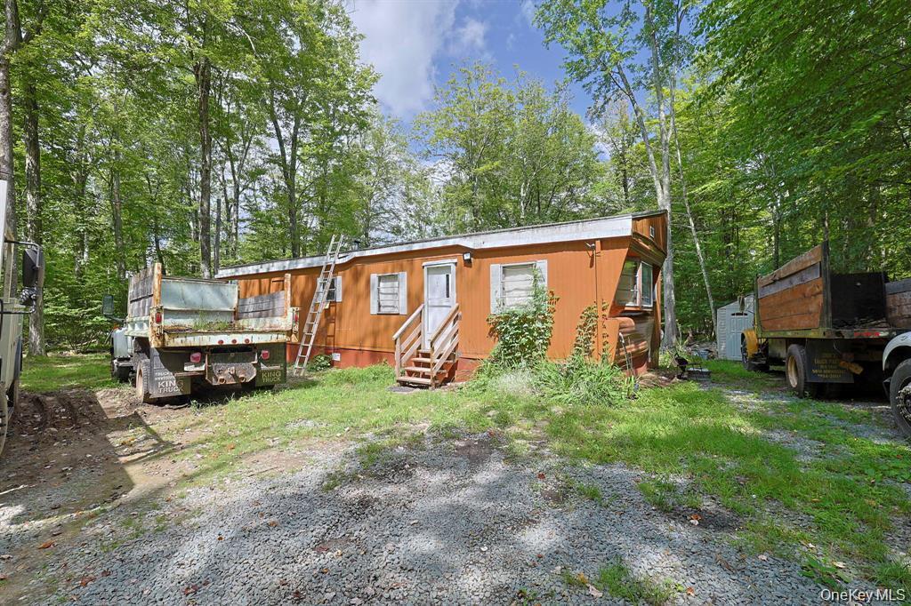 181 Oakridge Road — photo