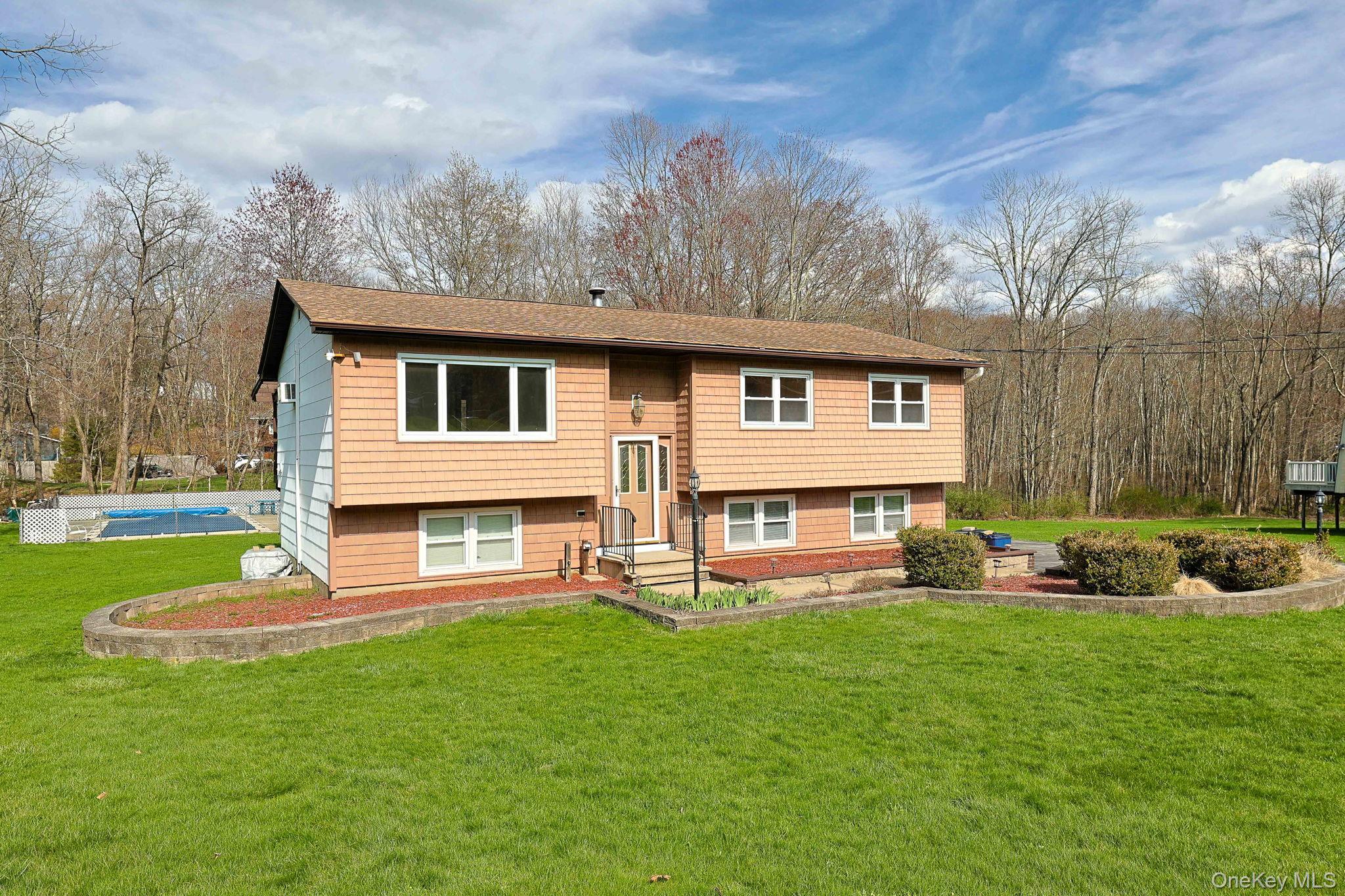 70 Bayberry Drive — photo