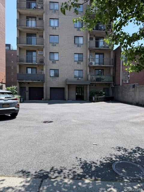 135-08 82nd Avenue 304 — photo