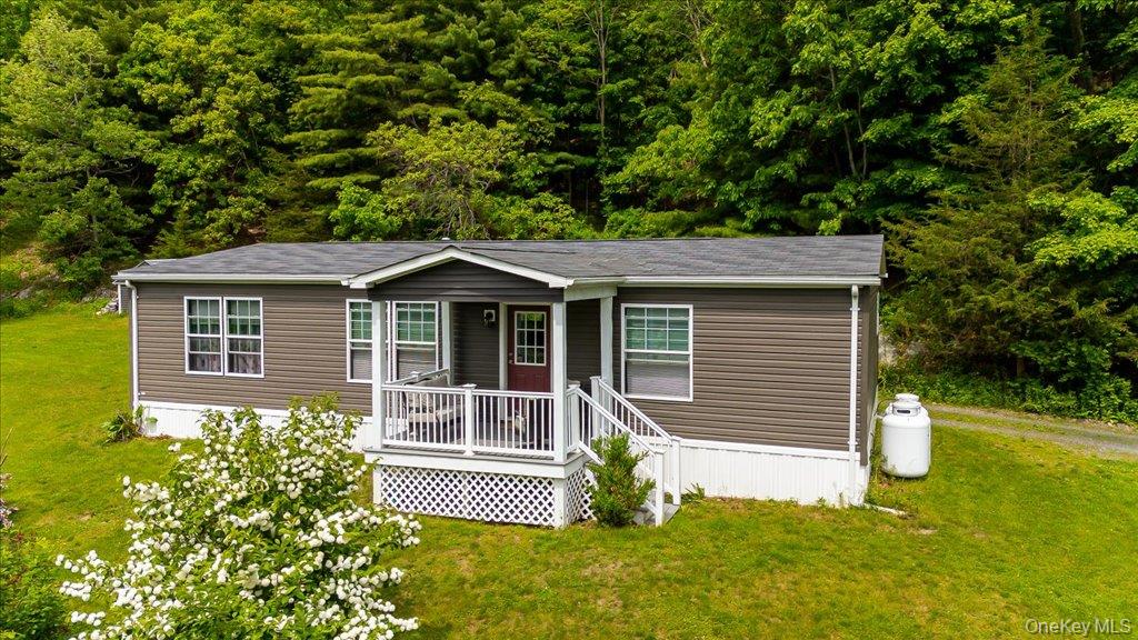 559 Lake Road — photo