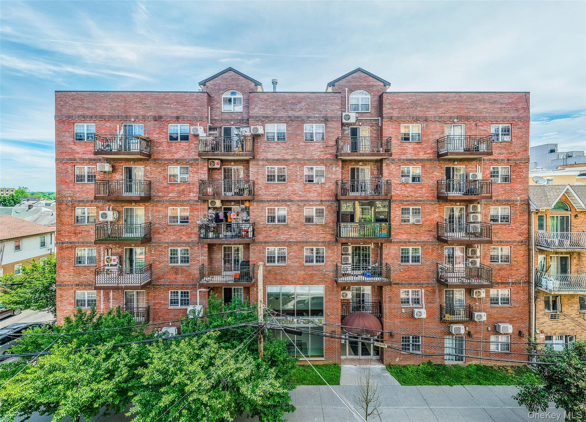 14118 Cherry Avenue 2C — photo