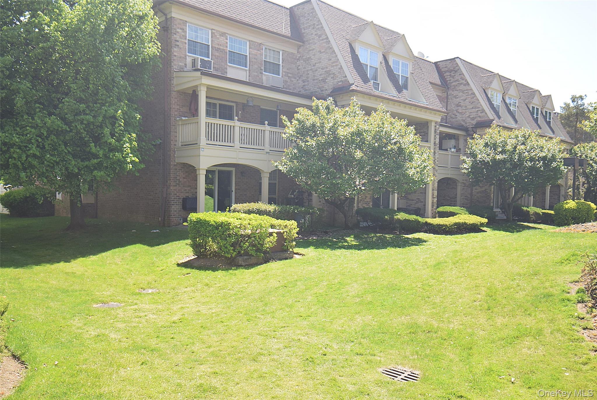 208 -04 Robert Road 189 L — photo