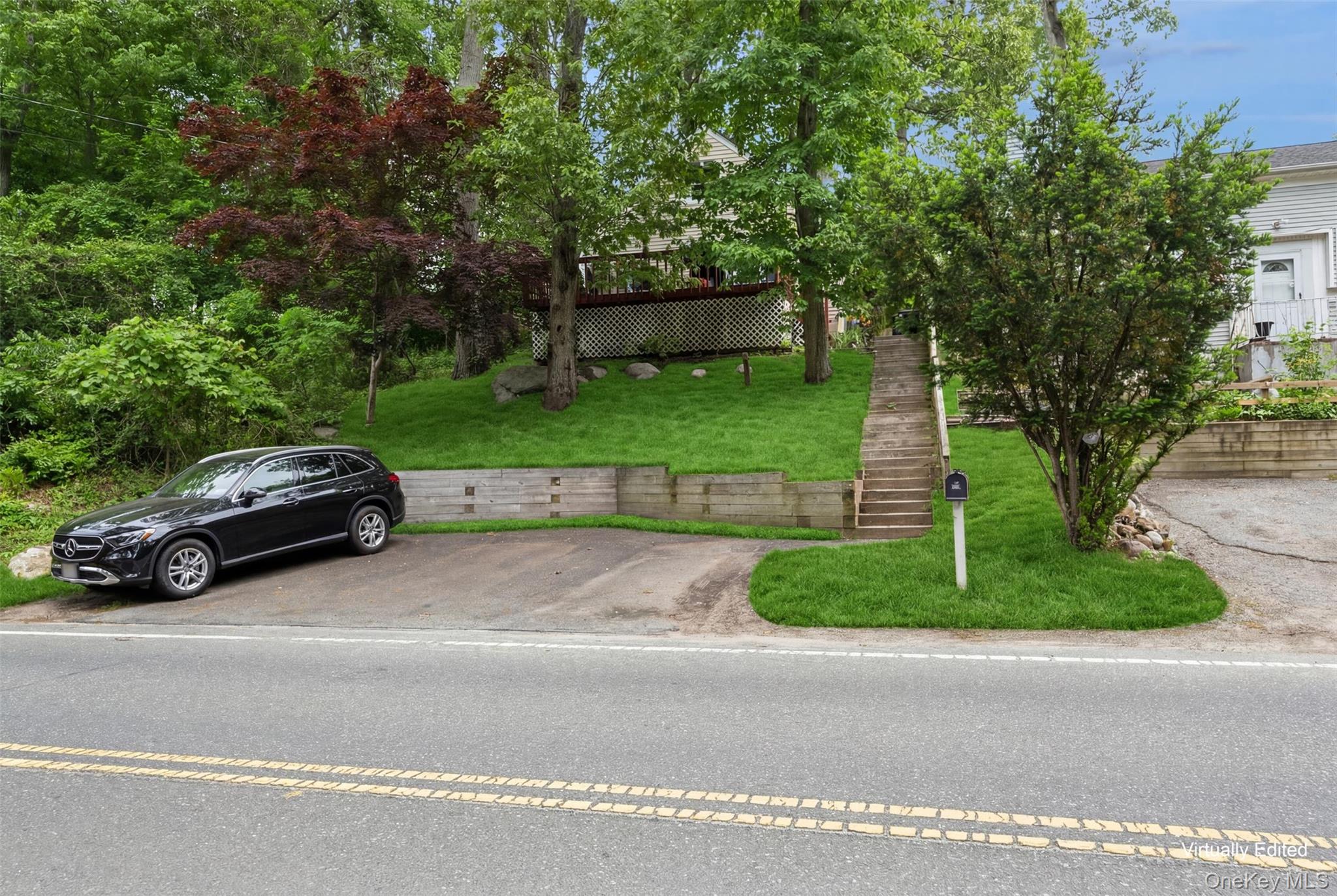 127 Hallock Landing Road — photo