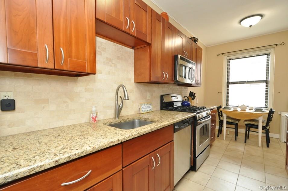 143 Garth Road 5J — photo