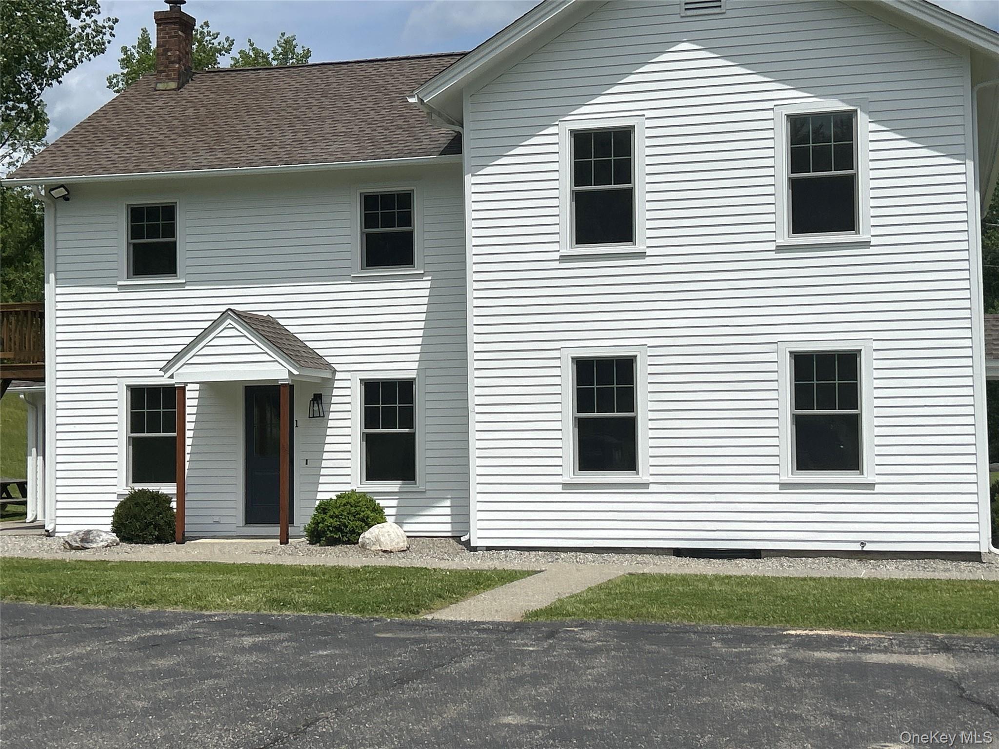 173 Amenia Road S 1 & 3 — photo