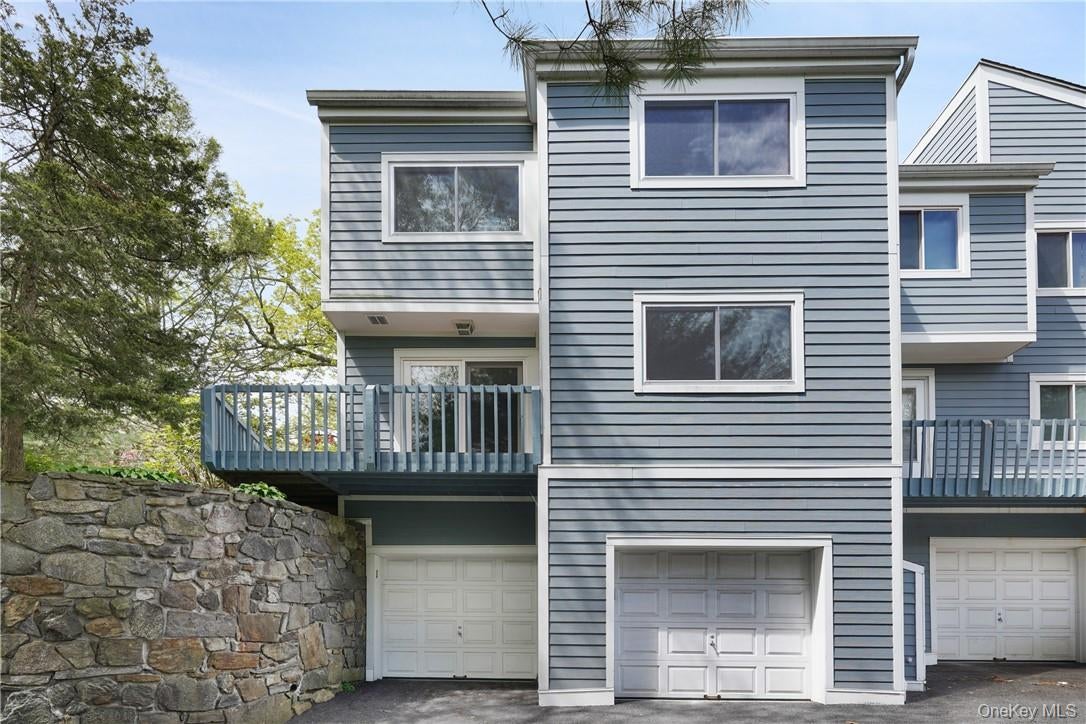 25 Barker Street 102 — photo