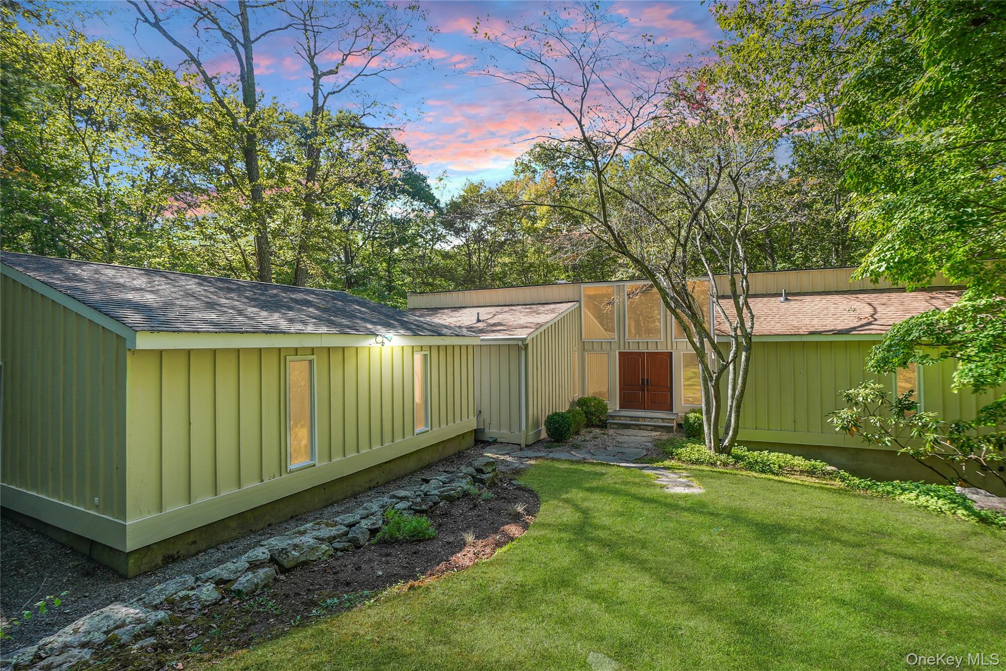 22 Peters Lane — photo