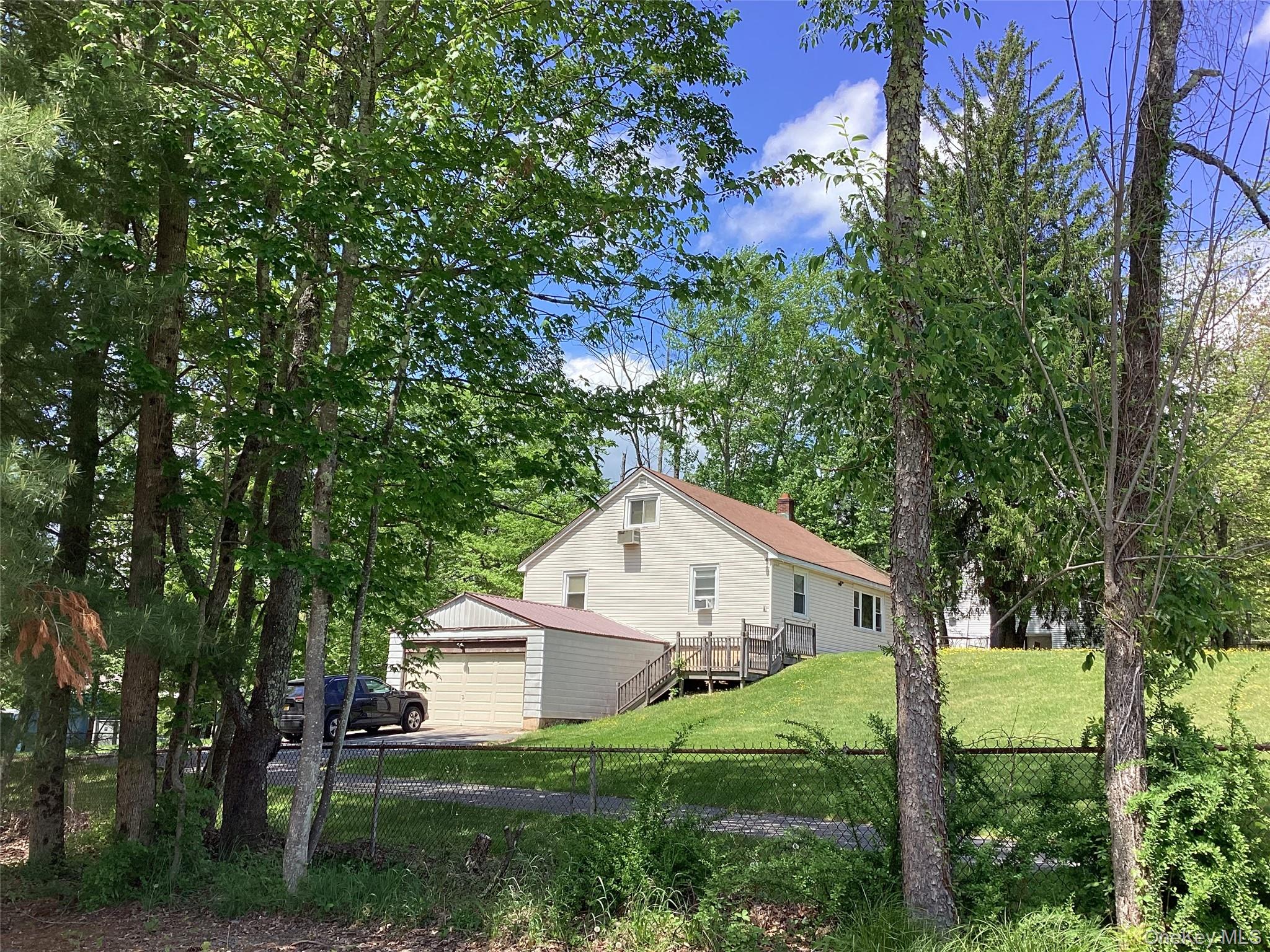 229 Pleasant Valley Road — photo