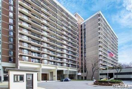 152-18 Union Turnpike 7 P — photo