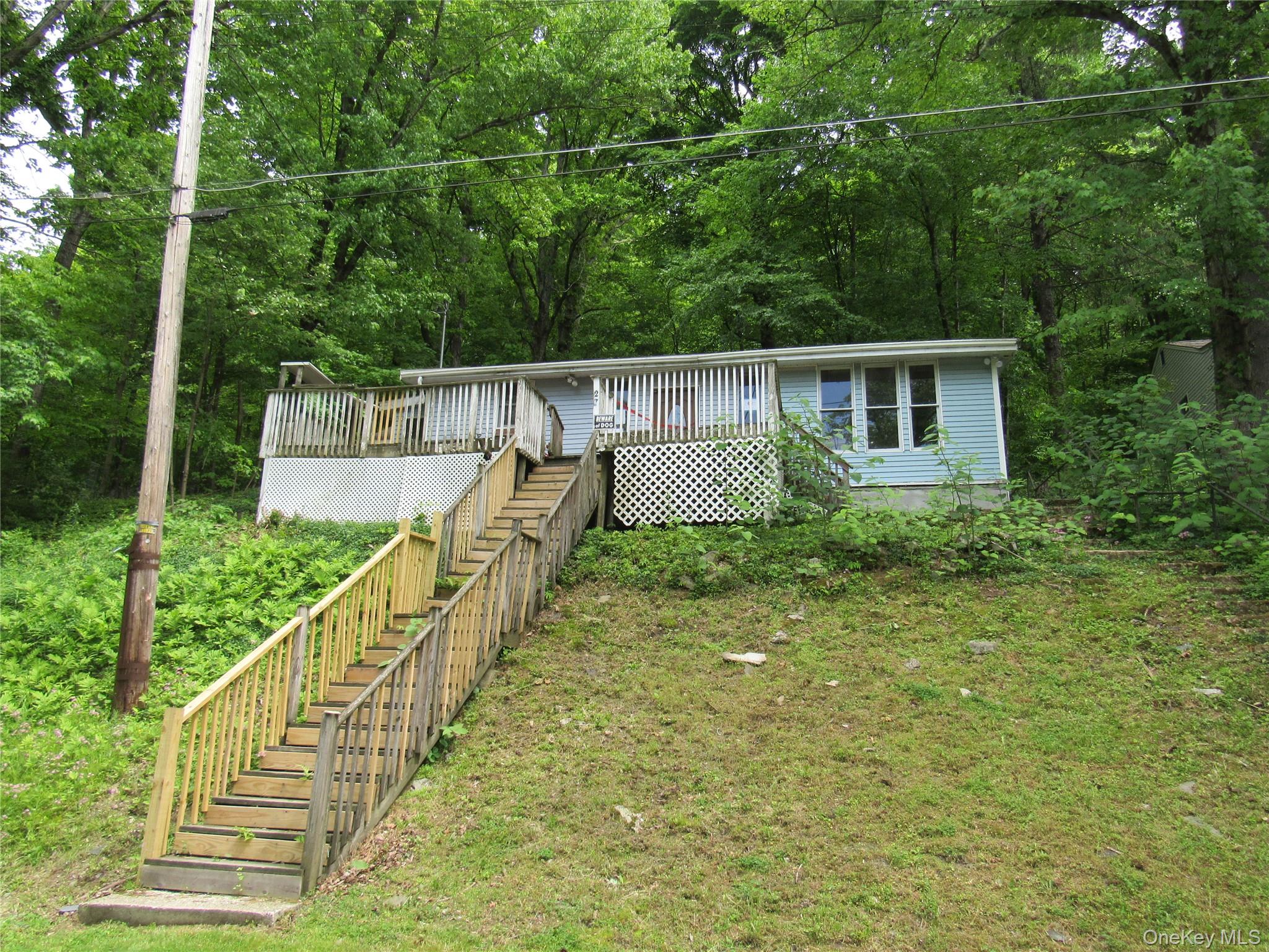 27 Lake Claire Drive — photo