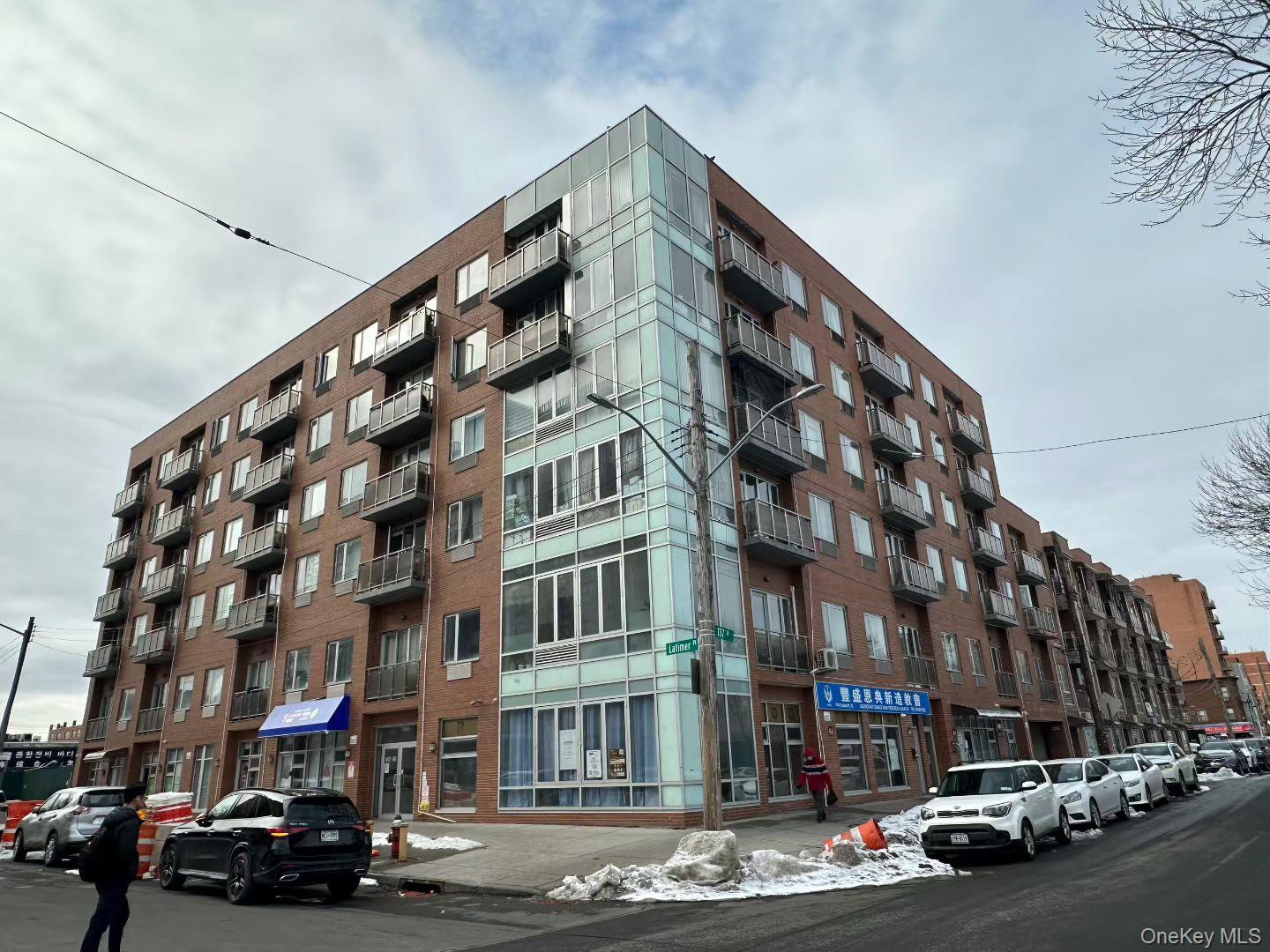 13621 Latimer Place 6G — photo