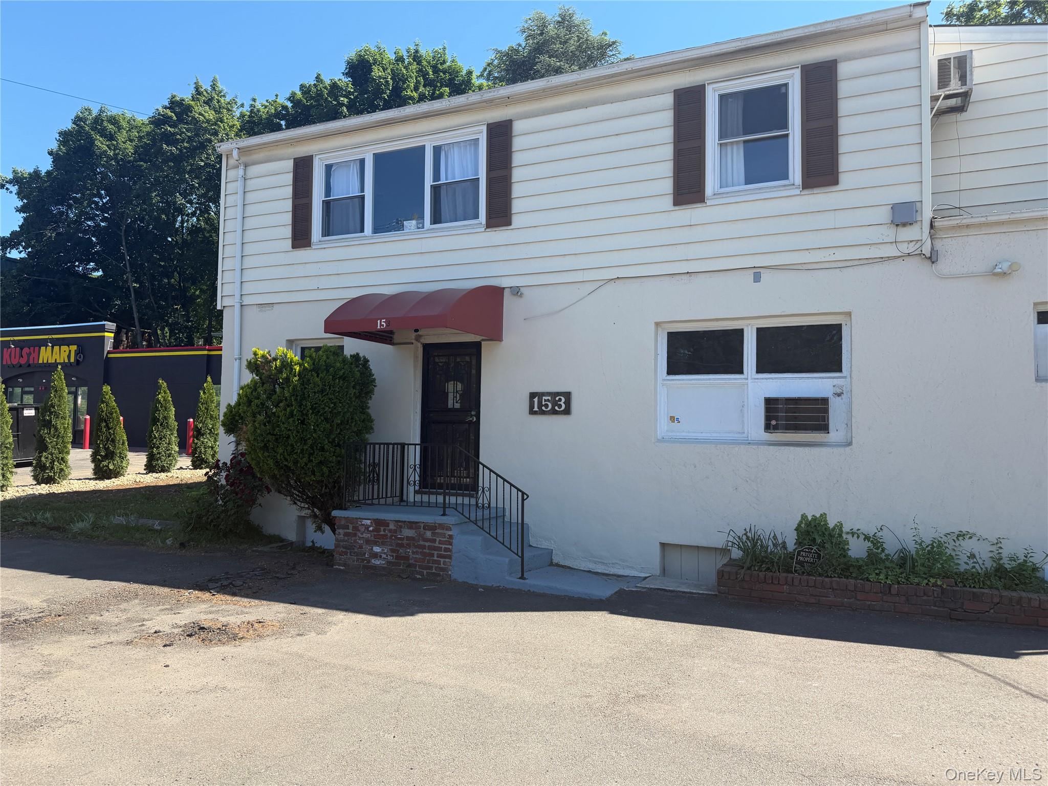 153 Route 9W — photo