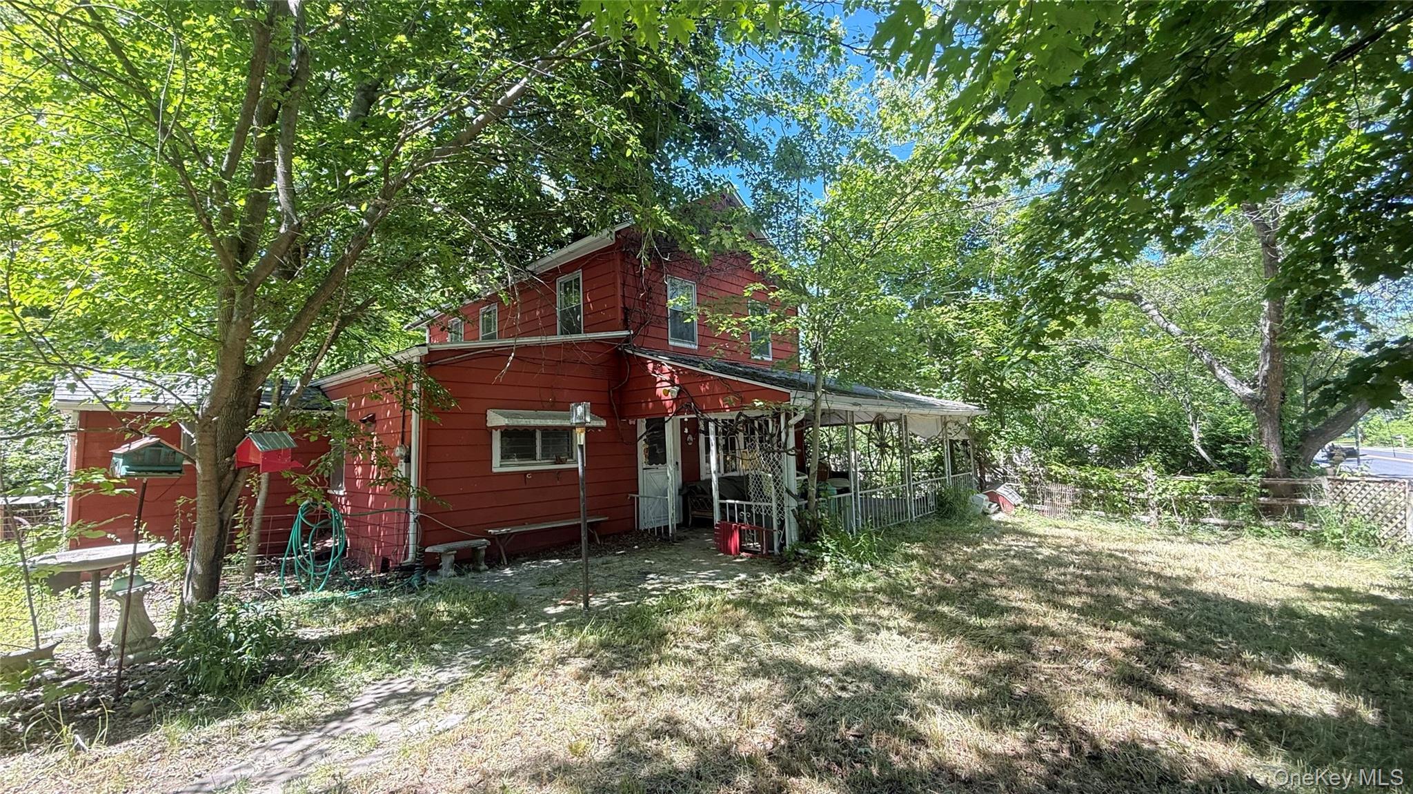 1588 Route 212 — photo