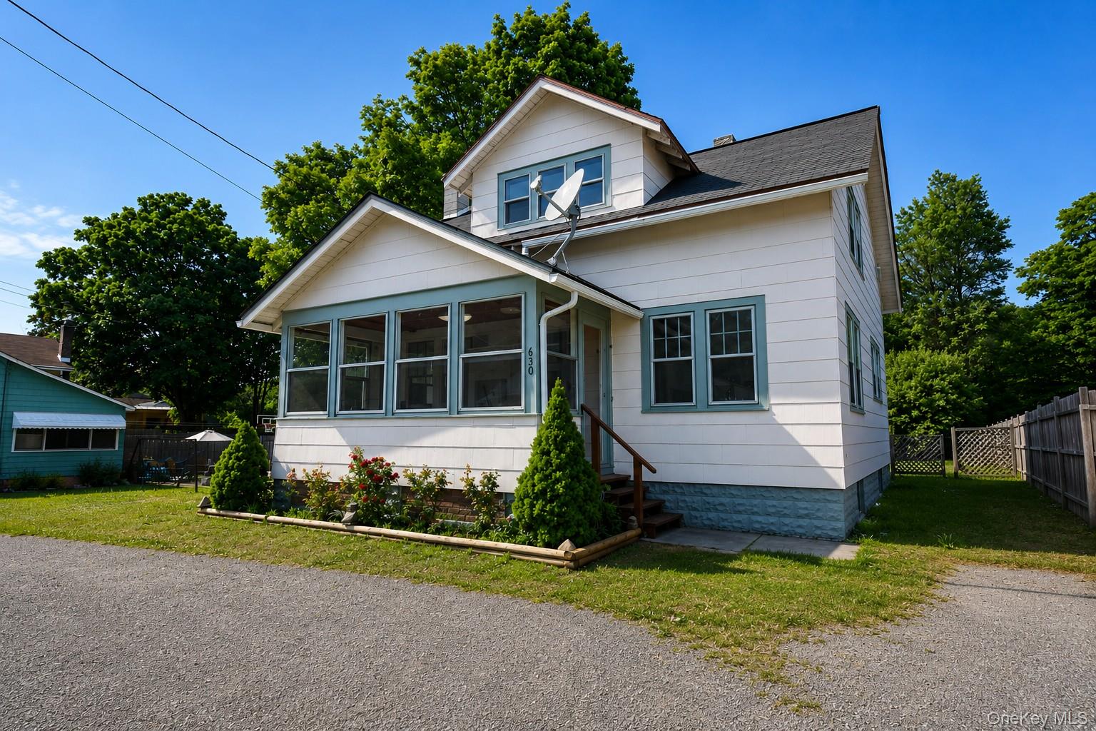 630 Route 212 — photo