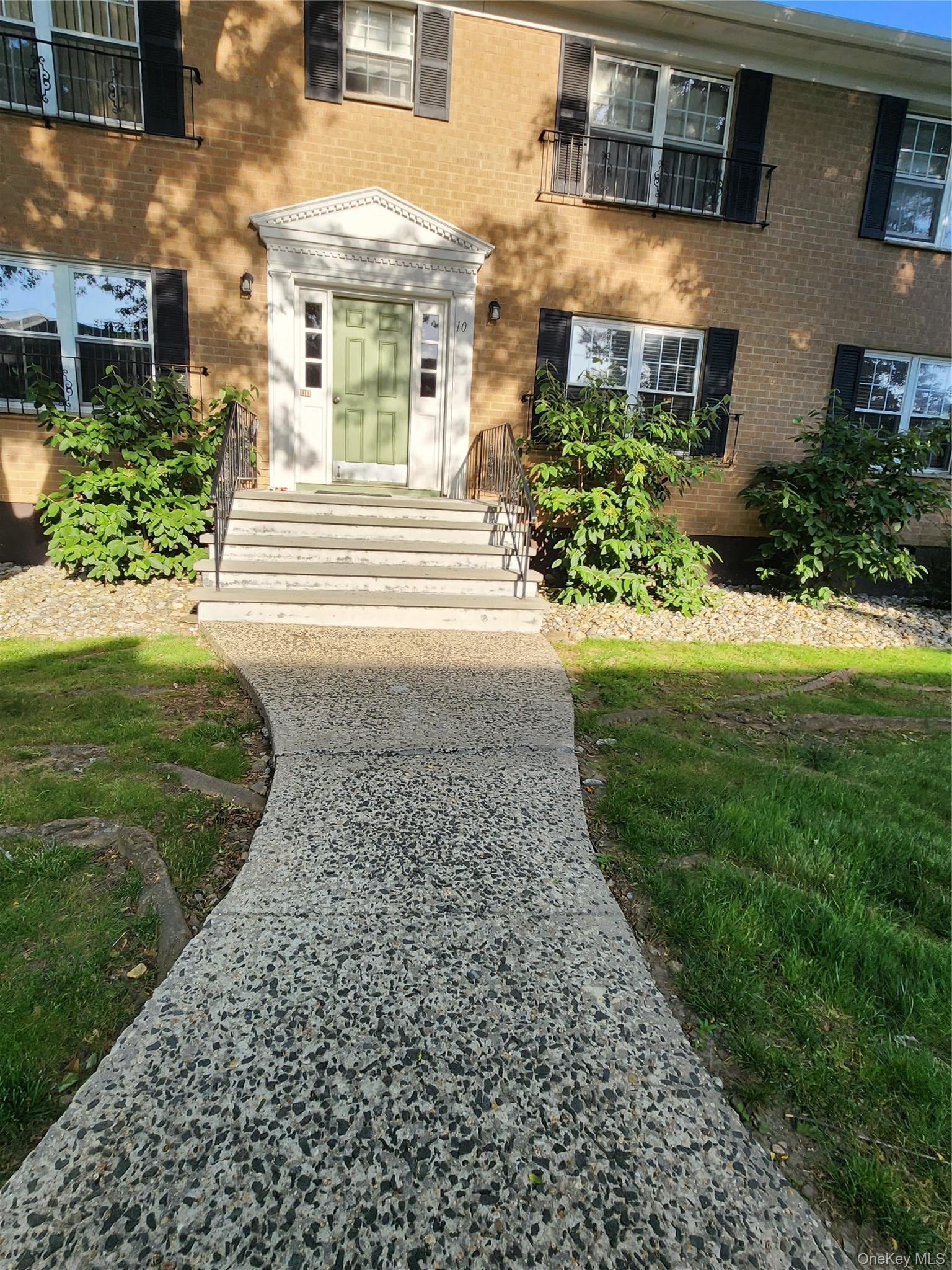 10 Somerset Drive 26K — photo