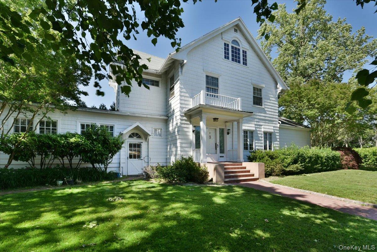 9 Nassau Drive — photo
