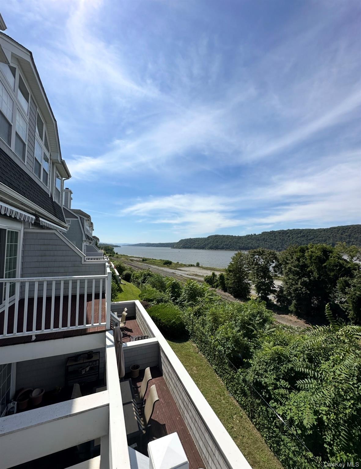 213 River View Drive — photo