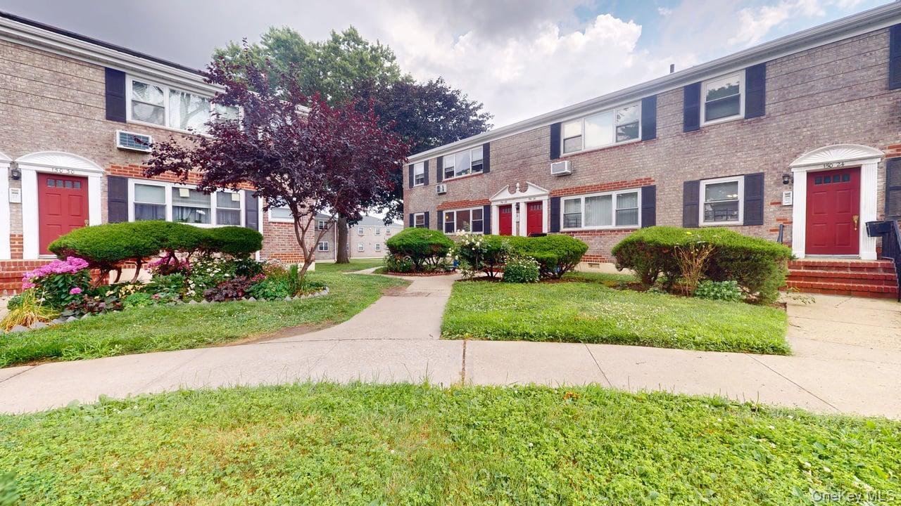 150-28 Jewel Avenue 1 — photo