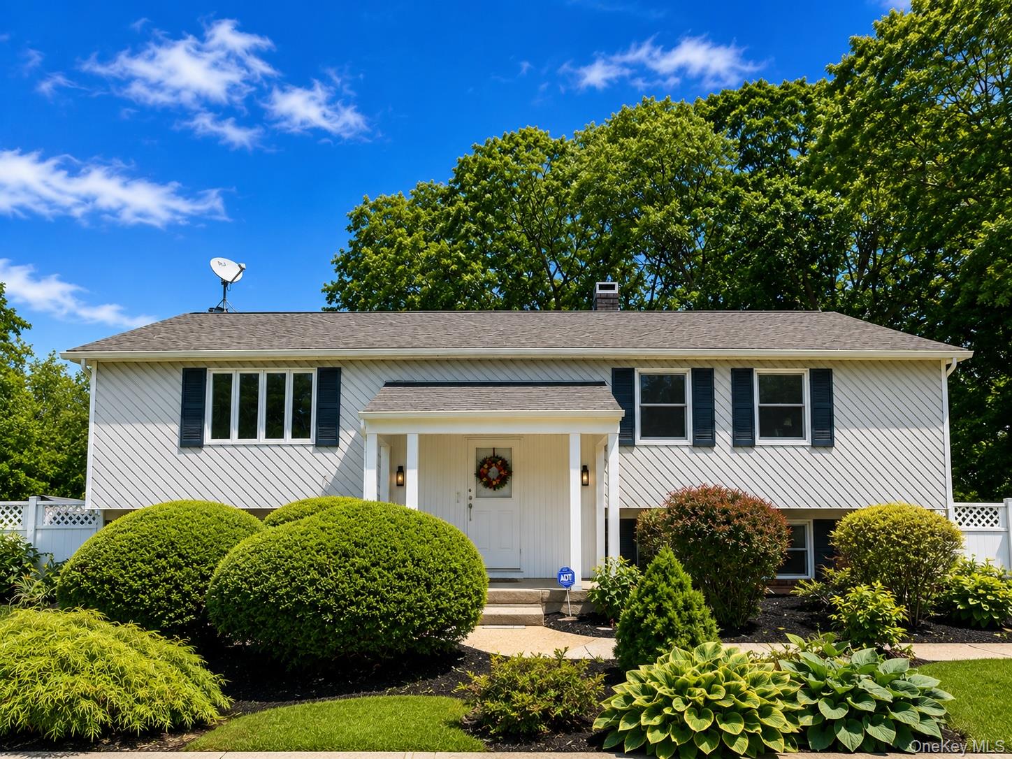 27 Wedgewood Drive — photo