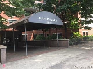 1919 Madison Avenue 702 — photo