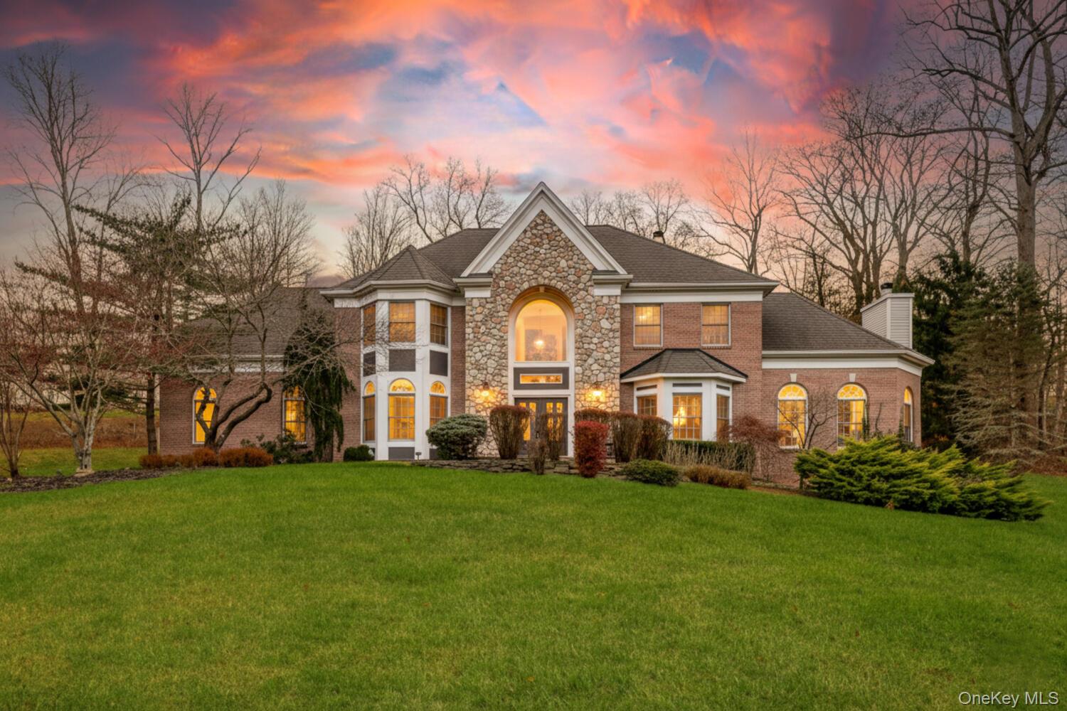 22 Golden Road — photo