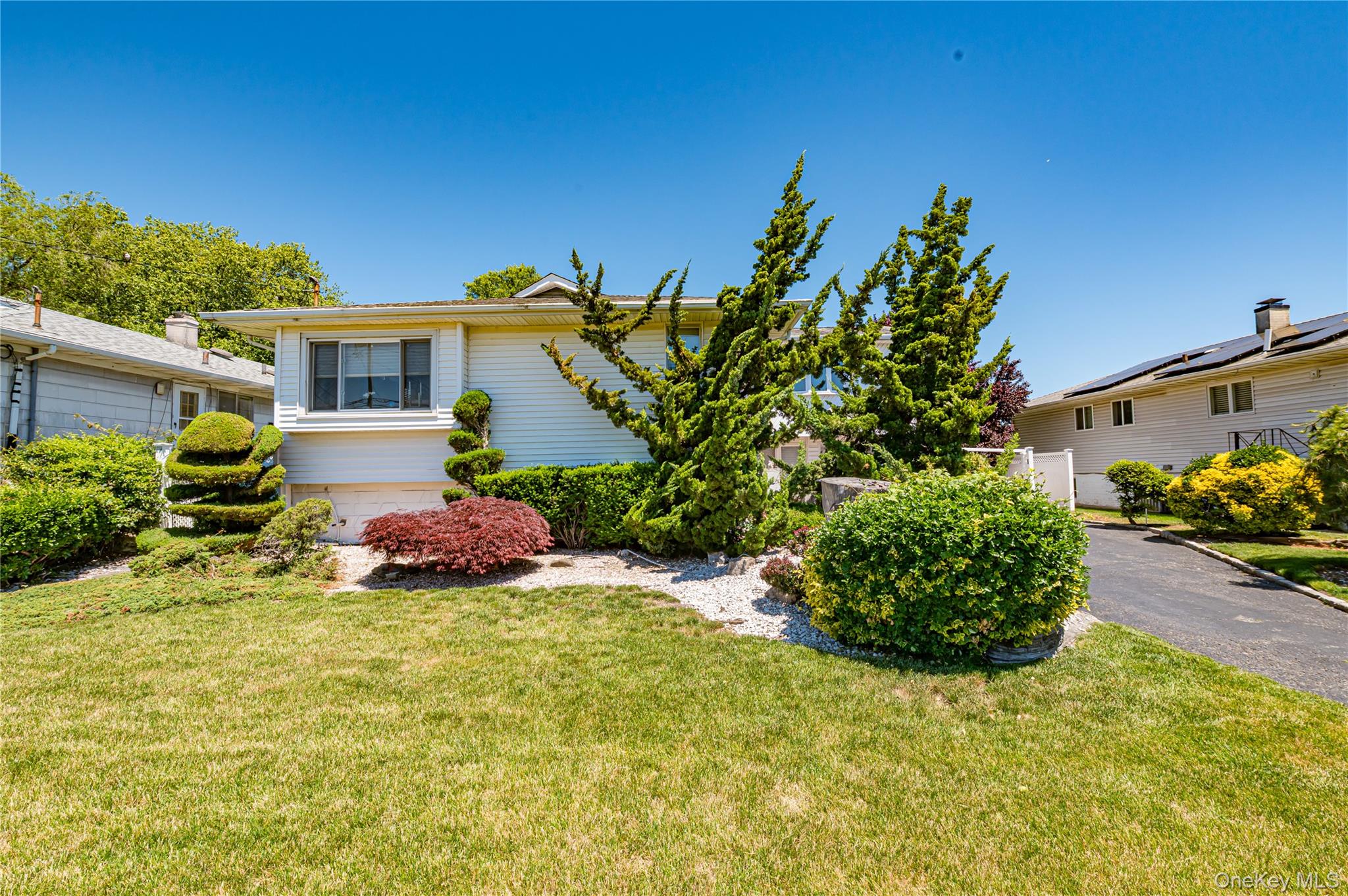 36 Elaine Drive — photo