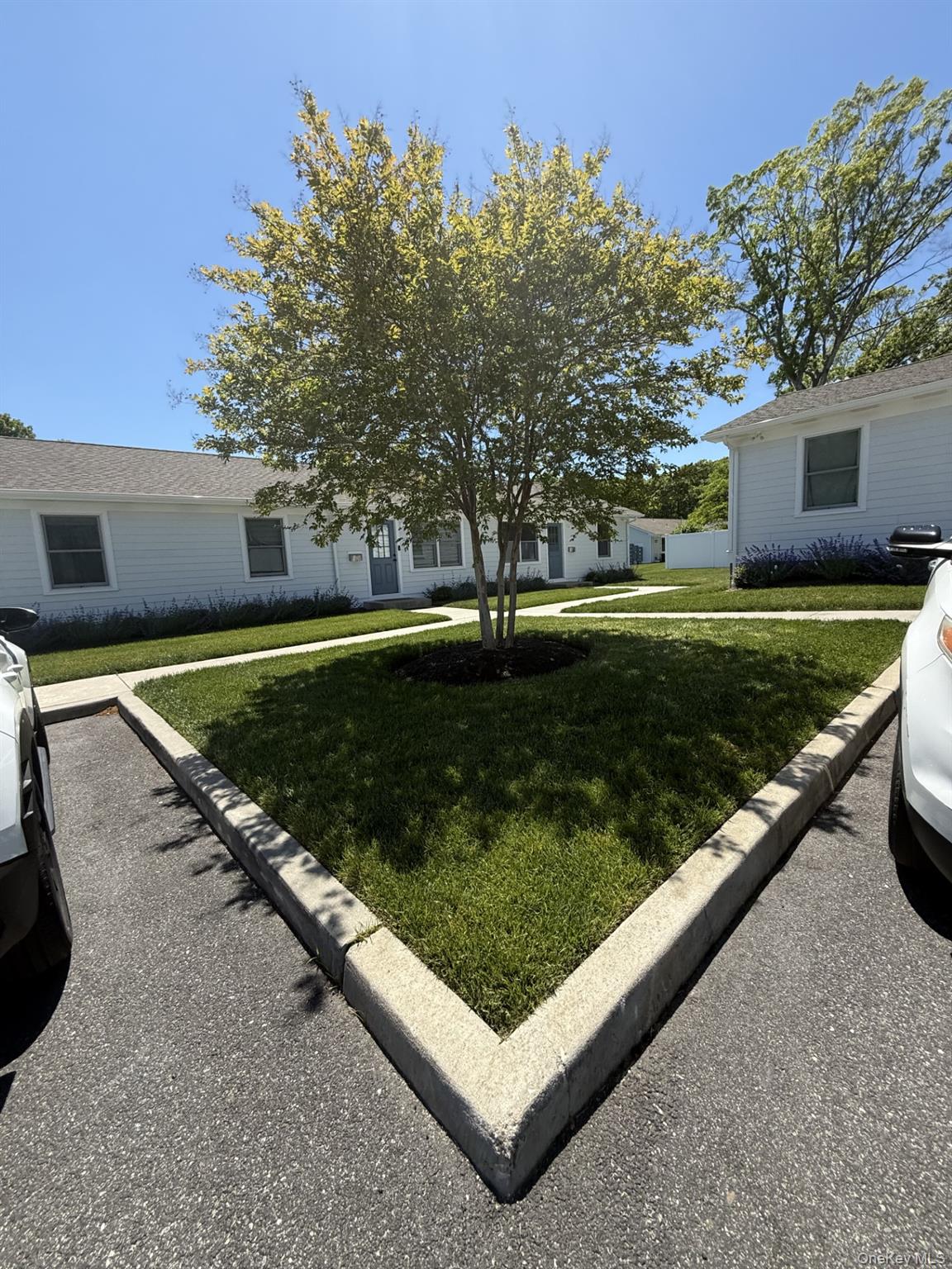 325 Montauk Highway 1 — photo