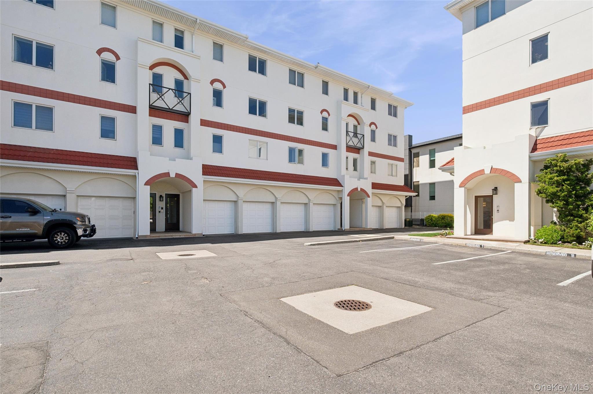 452 Oceanfront 102 — photo