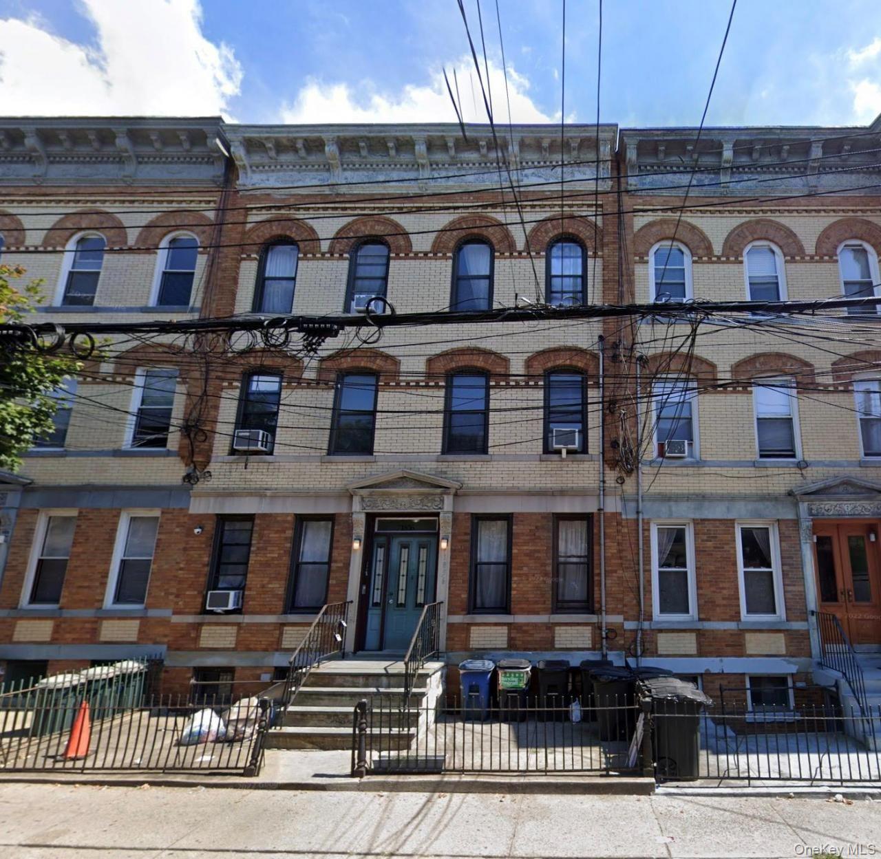 1856 Madison Street — photo