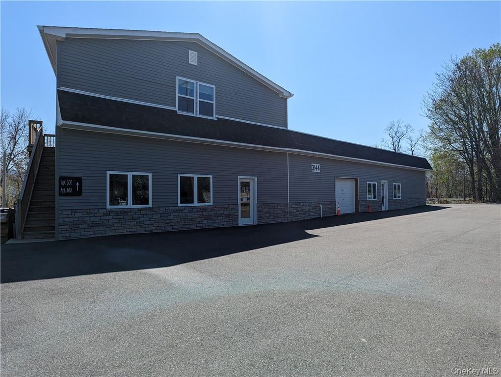 3144 Route 9W 400 — photo