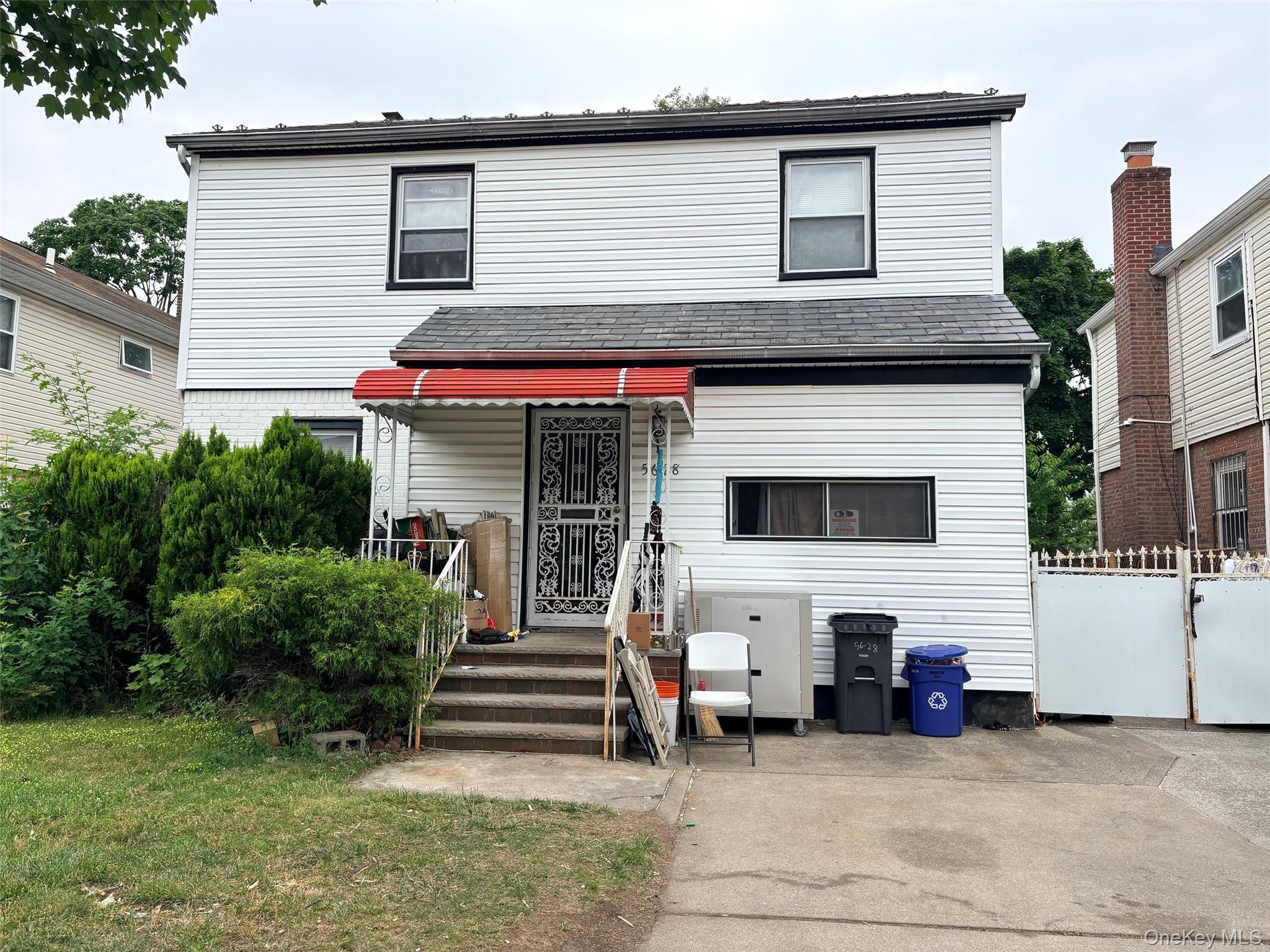 5628 213th Street — photo