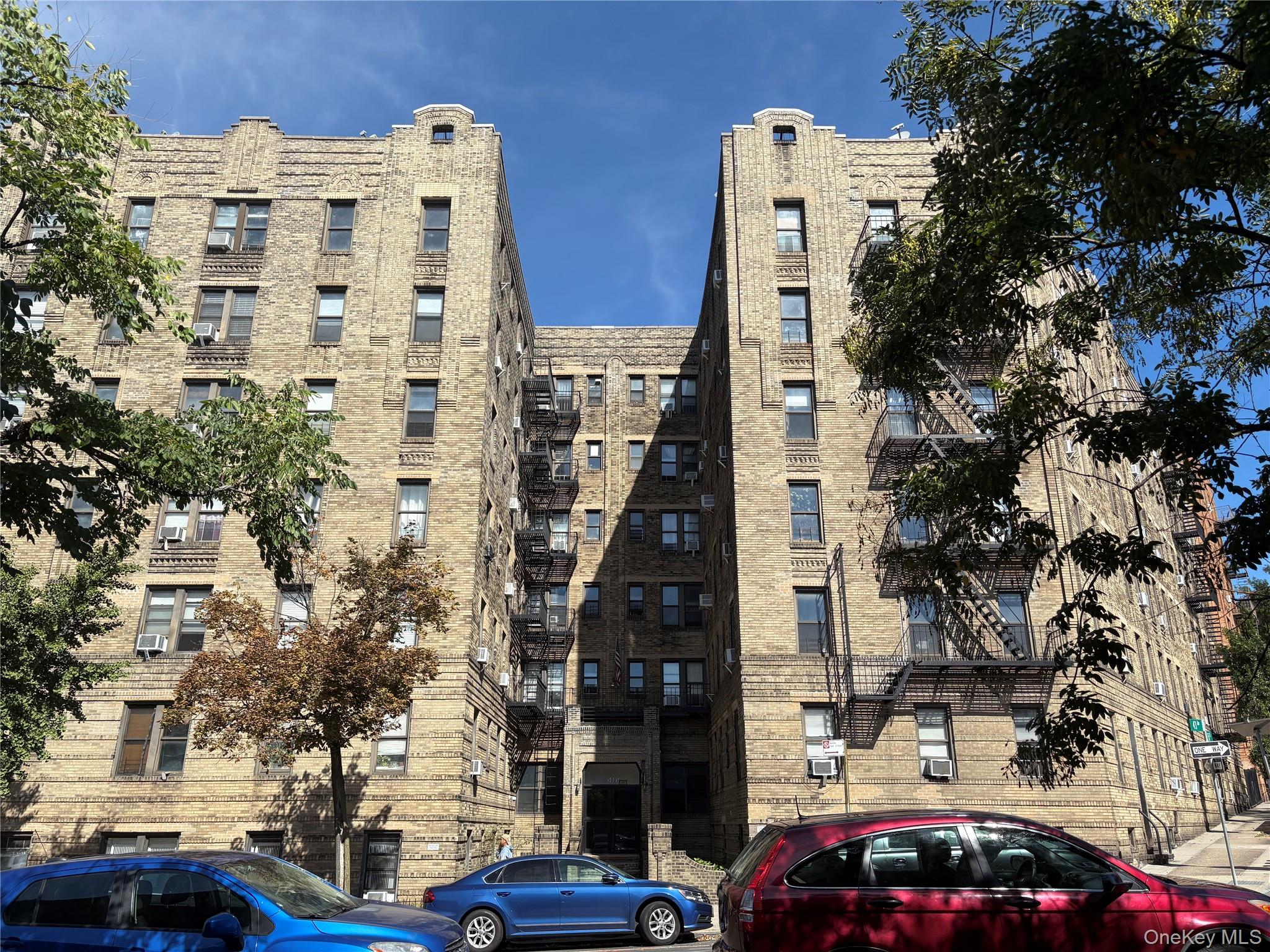 5005 43rd Avenue 5H — photo