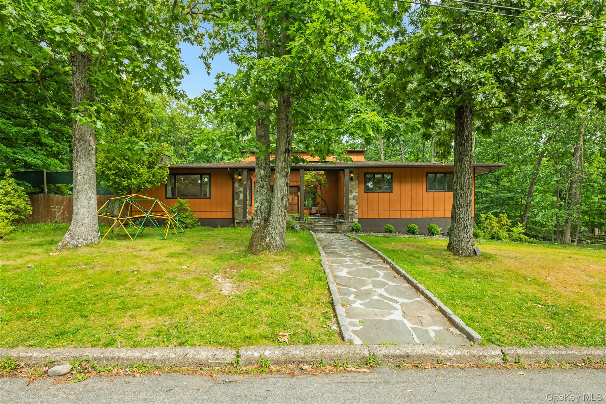 11 Cliff Court — photo