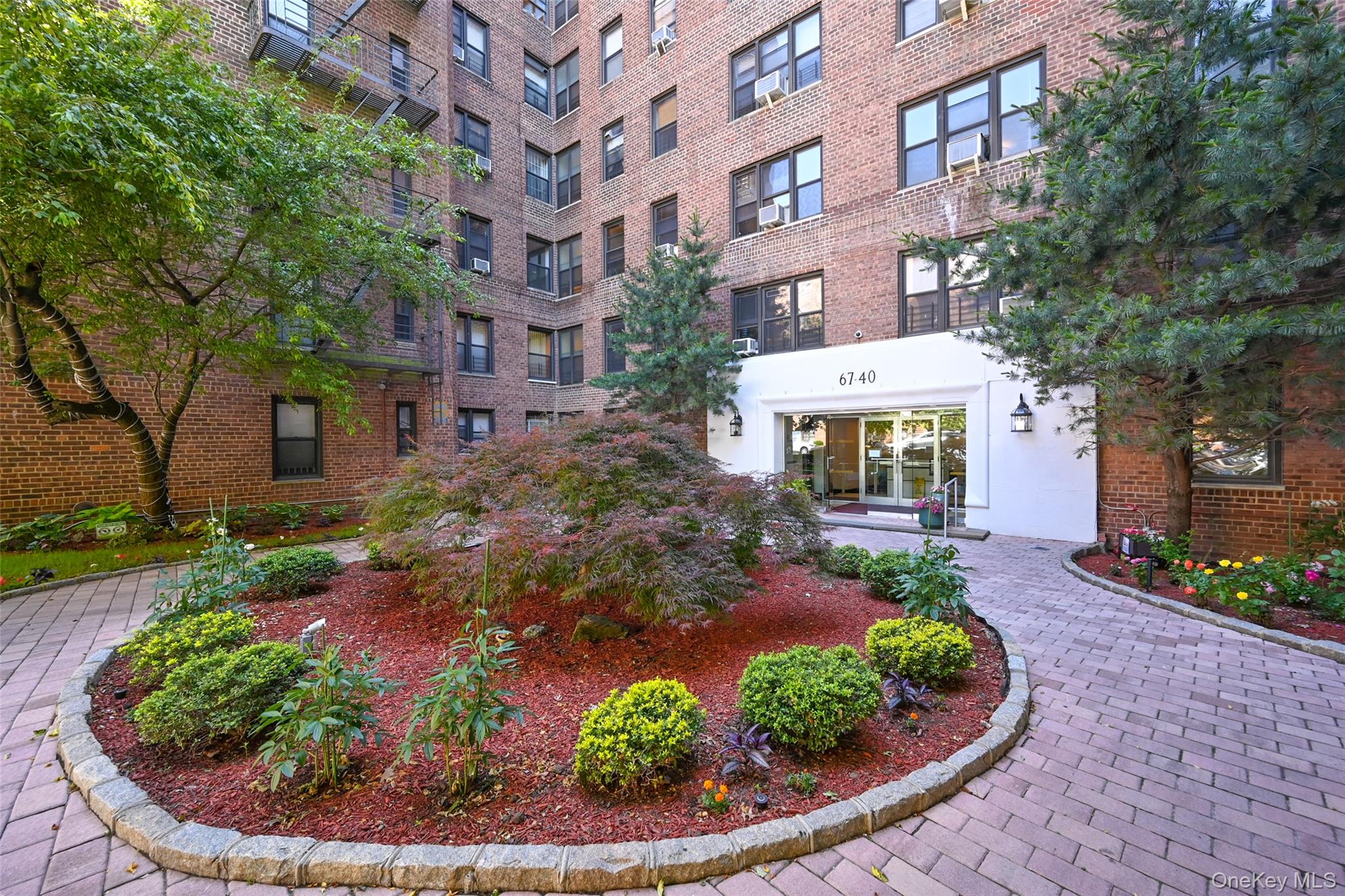 67-40 Yellowstone Boulevard 4M — photo