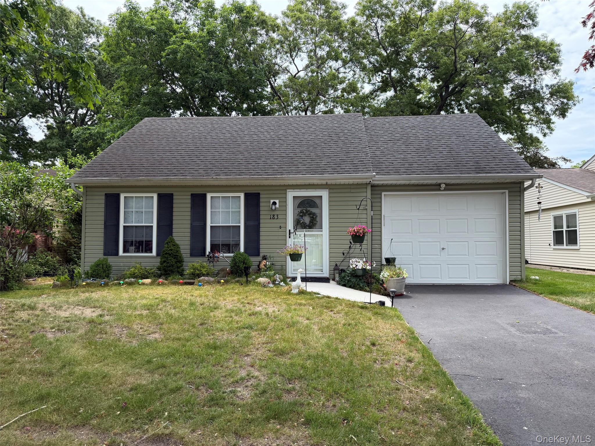 183 Kingston Drive — photo